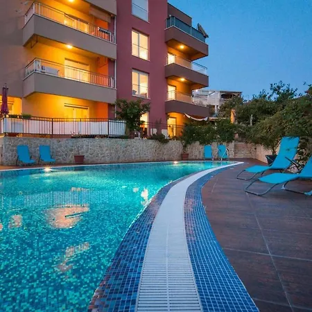 Luxury Okrug Gornji With Sea View And Pool Τρογκίρ